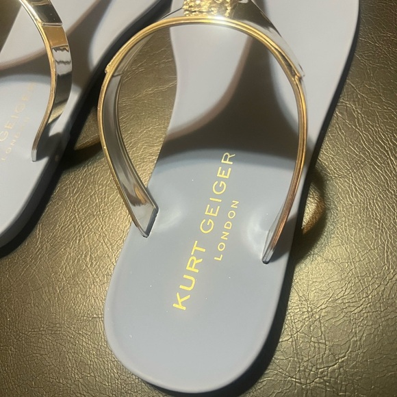 Kurt Geiger London Maddison T-Bar Metallic Silver and Blue Sandals Size 6 NEW - Picture 14 of 14
